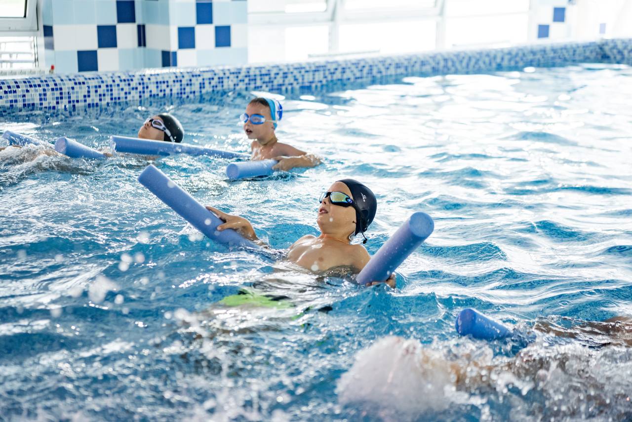 Школа обучения плаванию «Золотая рыбка»: бесплатные уроки плавания для севастопольских детей